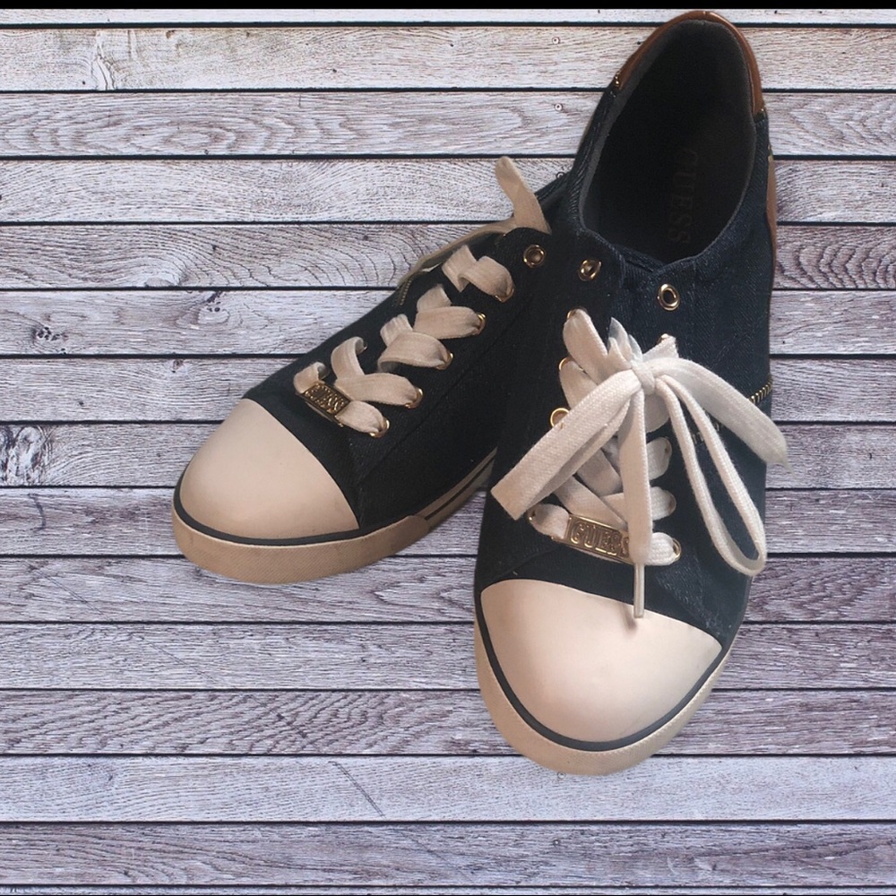 Guess blue & brown leather & canvas sneakers